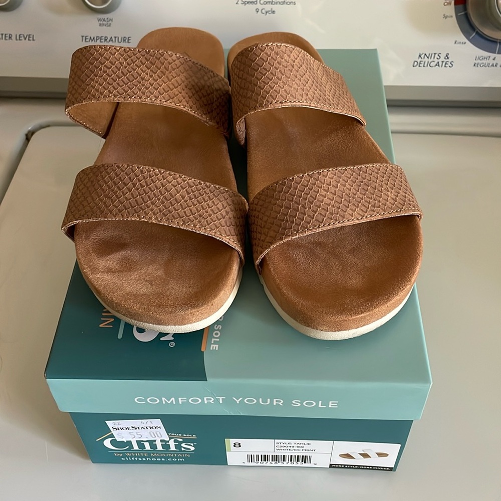 Cliffs sandals